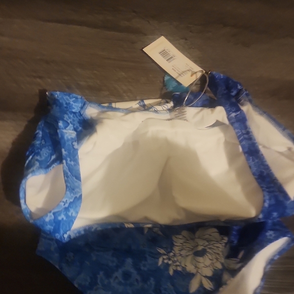 Johnny Was Blue and White Floral Clio Tanksuit One Piece Swimsuit Size 1X - Picture 5 of 6